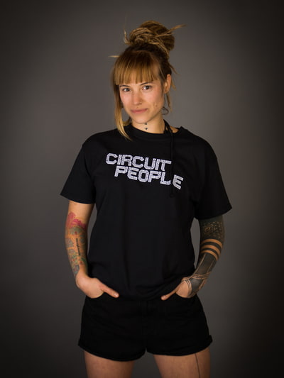T-Shirt - Circuit People